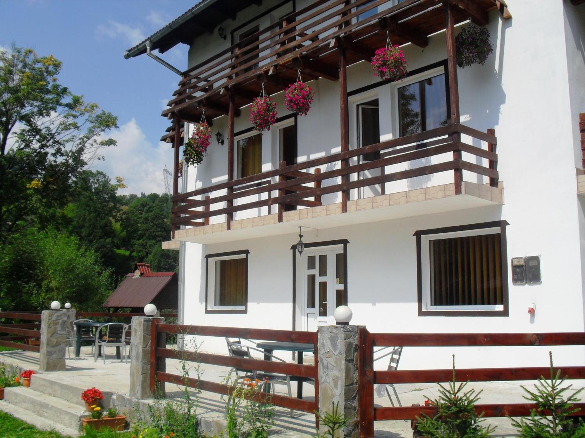 Vila Doina Branului Bran  Luaran gambar