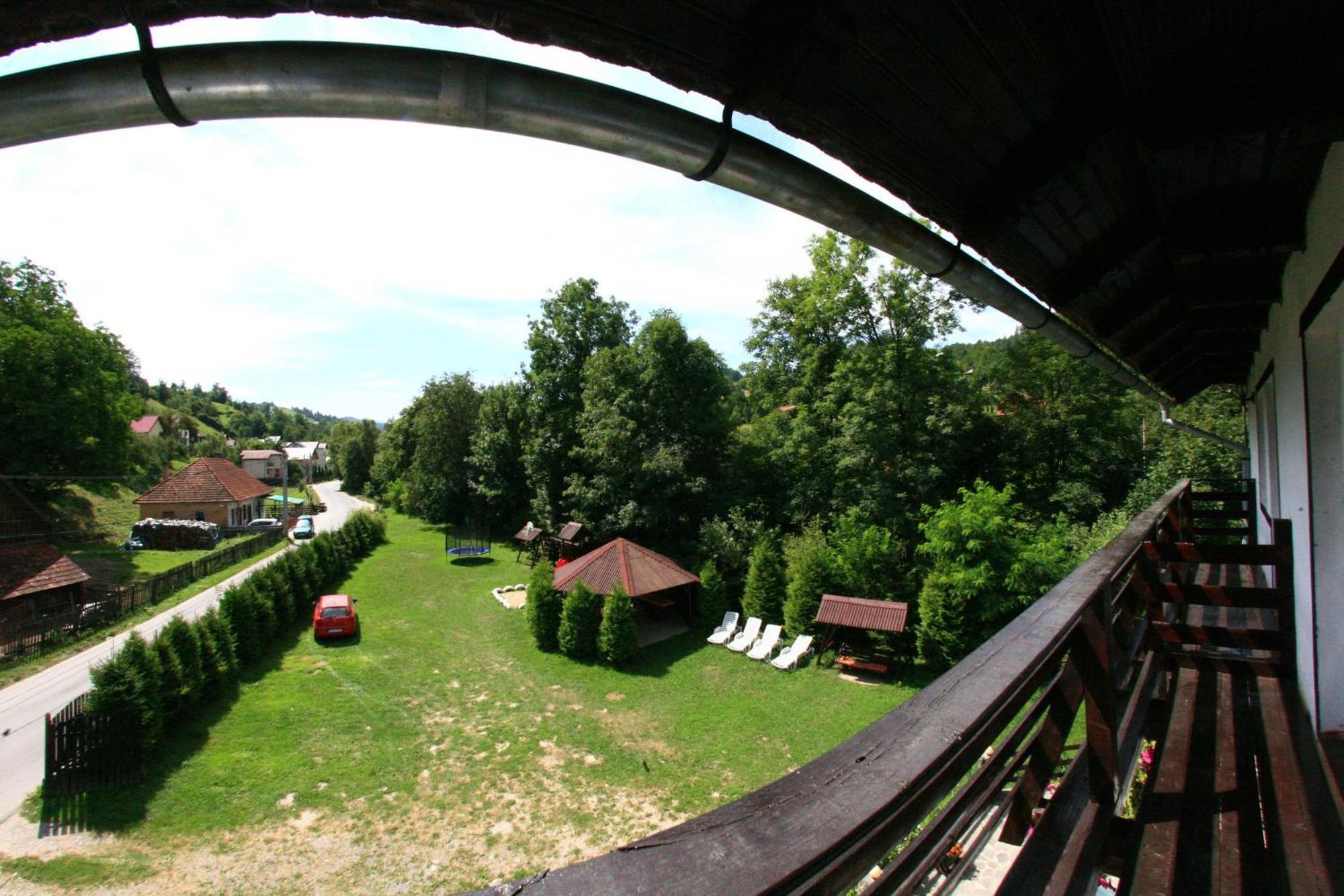 Vila Doina Branului Bran  Luaran gambar
